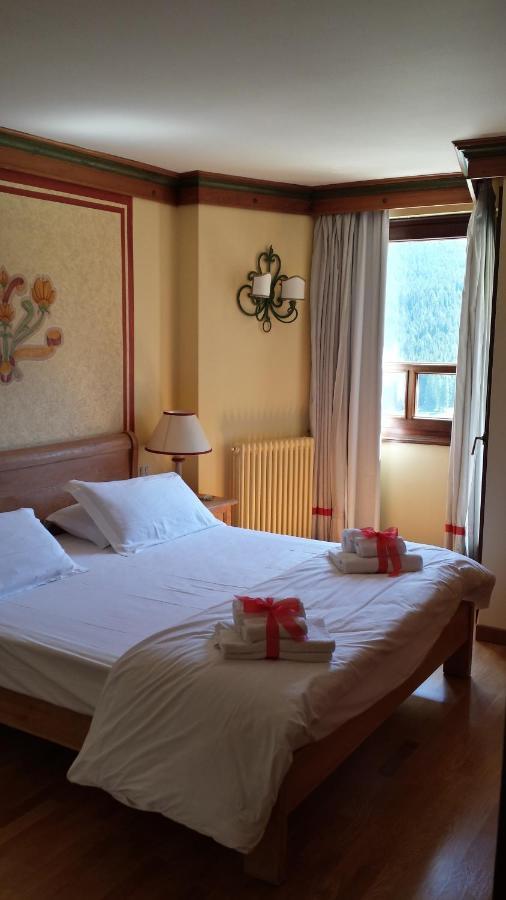 Rta Hotel Catturani Madonna di Campiglio Bilik gambar