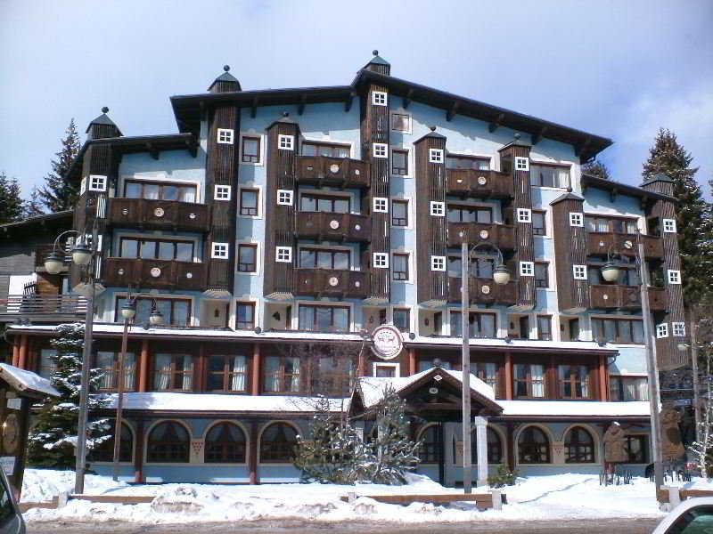 Rta Hotel Catturani Madonna di Campiglio Luaran gambar